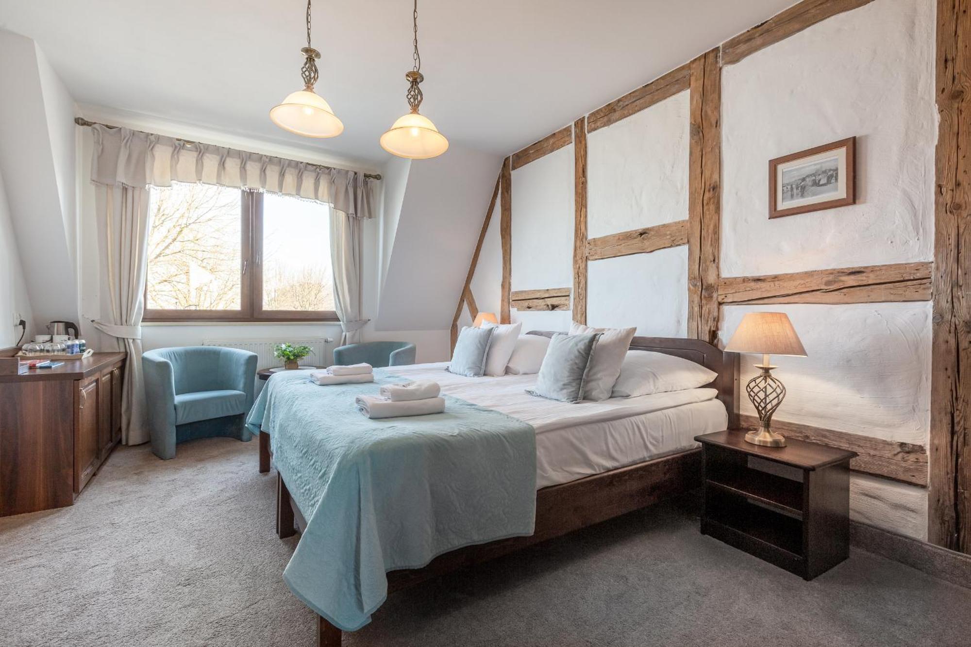 Columbus Ustka Bed & Breakfast Bagian luar foto