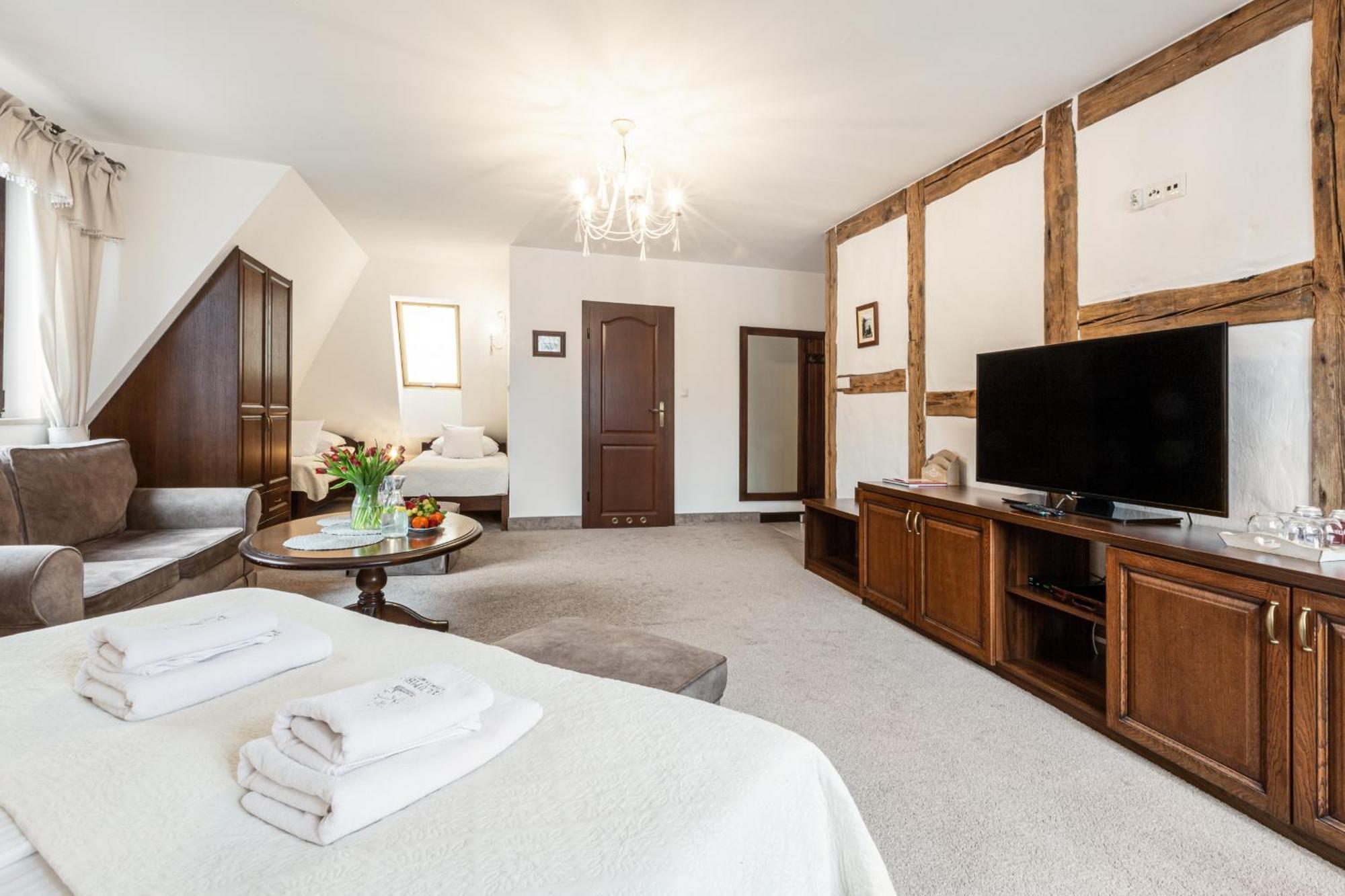 Columbus Ustka Bed & Breakfast Bagian luar foto