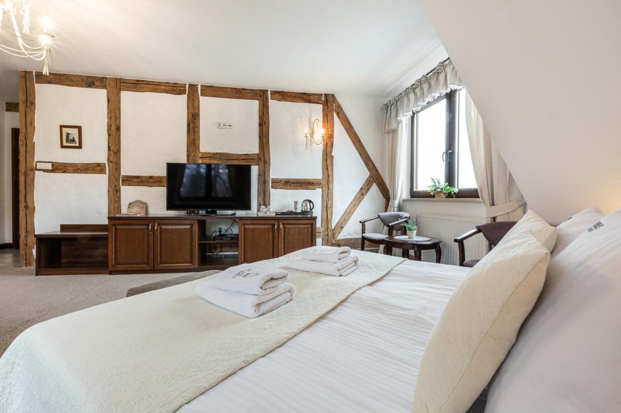 Columbus Ustka Bed & Breakfast Bagian luar foto