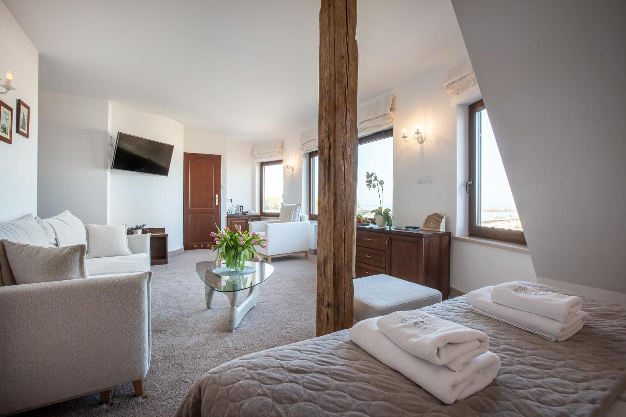 Columbus Ustka Bed & Breakfast Bagian luar foto