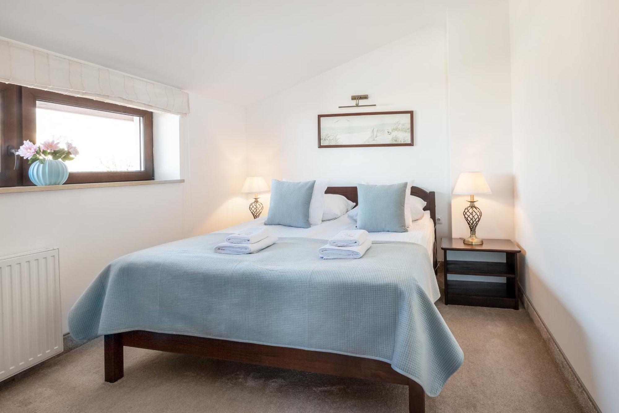 Columbus Ustka Bed & Breakfast Bagian luar foto