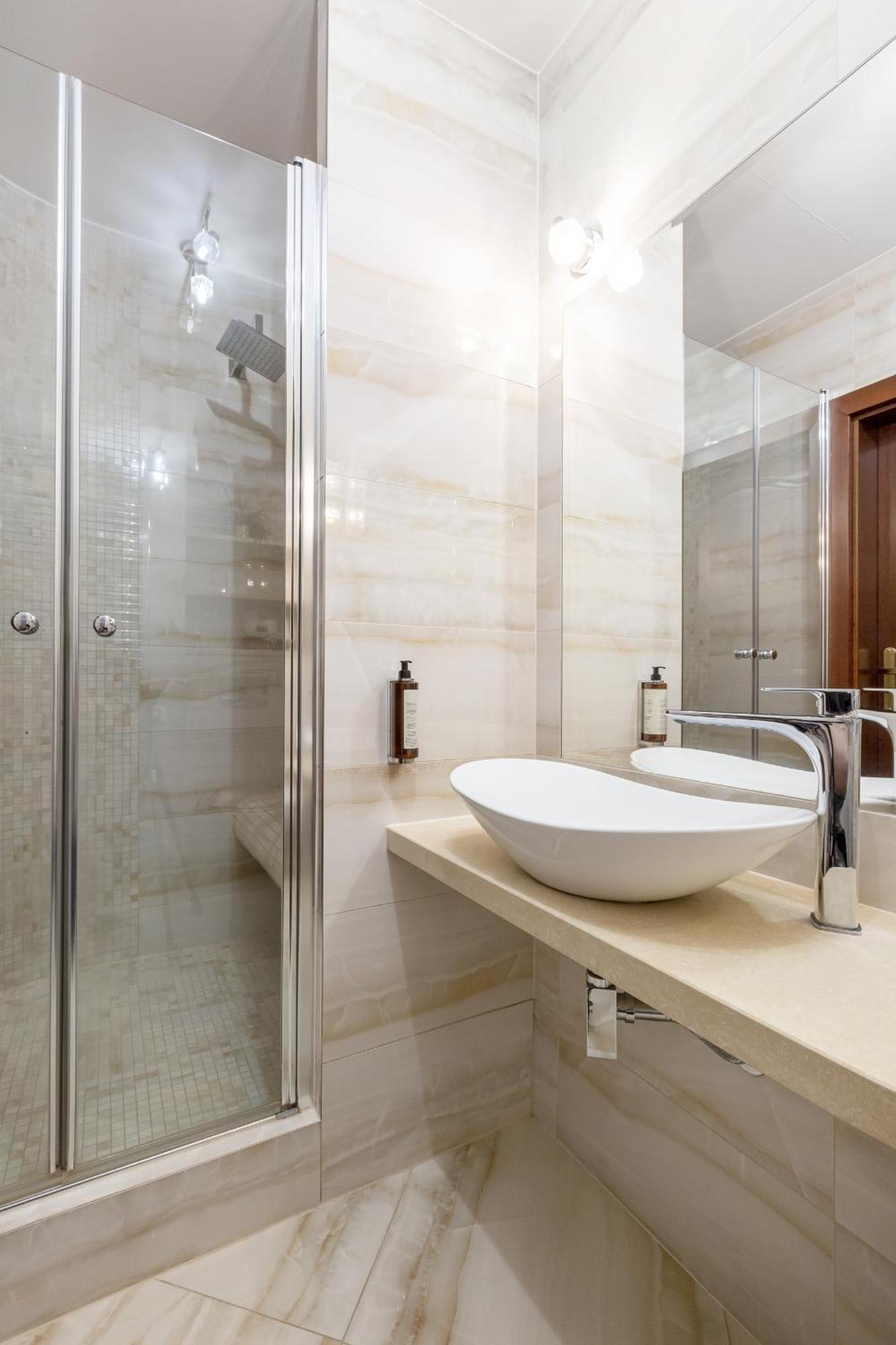 Columbus Ustka Bed & Breakfast Bagian luar foto
